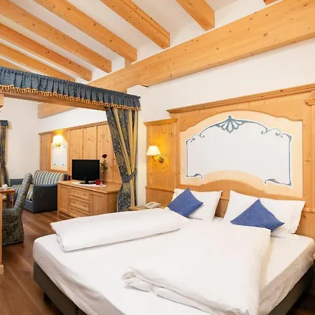 Hotel Gries Canazei Buitenkant foto